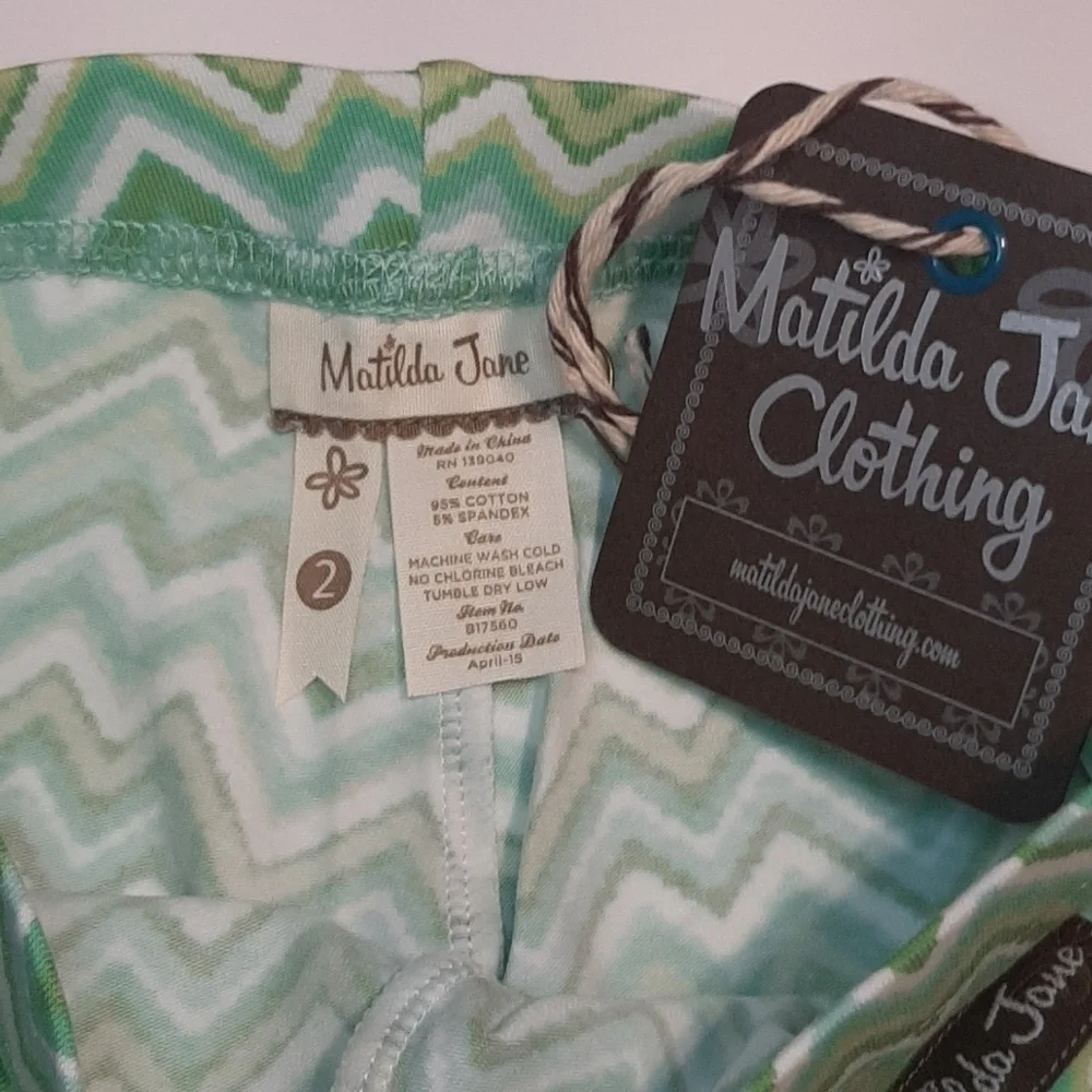 Matilda Jane Sugar Snap shorts size 2 New